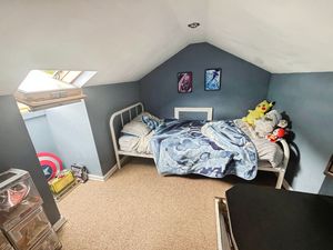 Loft room- click for photo gallery